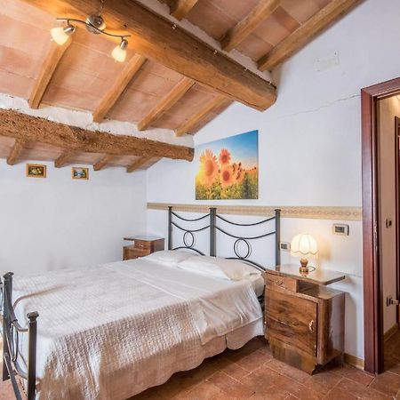 Gorgeous Home In Montalcino With Kitchen 외부 사진