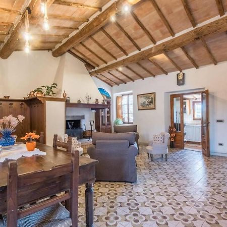 Gorgeous Home In Montalcino With Kitchen 외부 사진