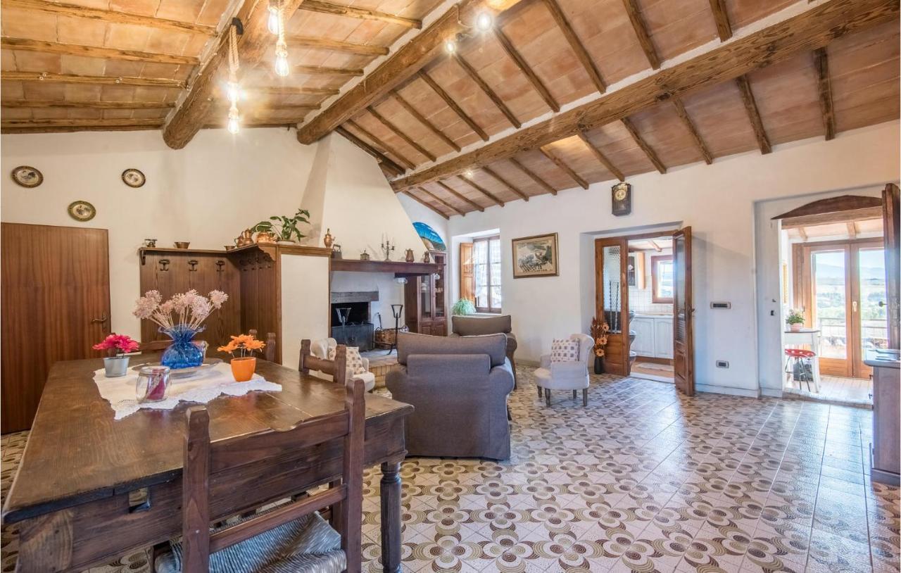 Gorgeous Home In Montalcino With Kitchen 외부 사진