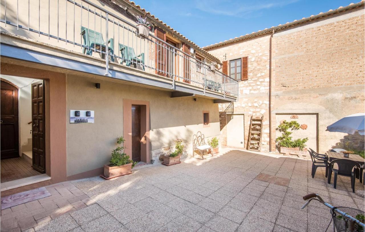 Gorgeous Home In Montalcino With Kitchen 외부 사진