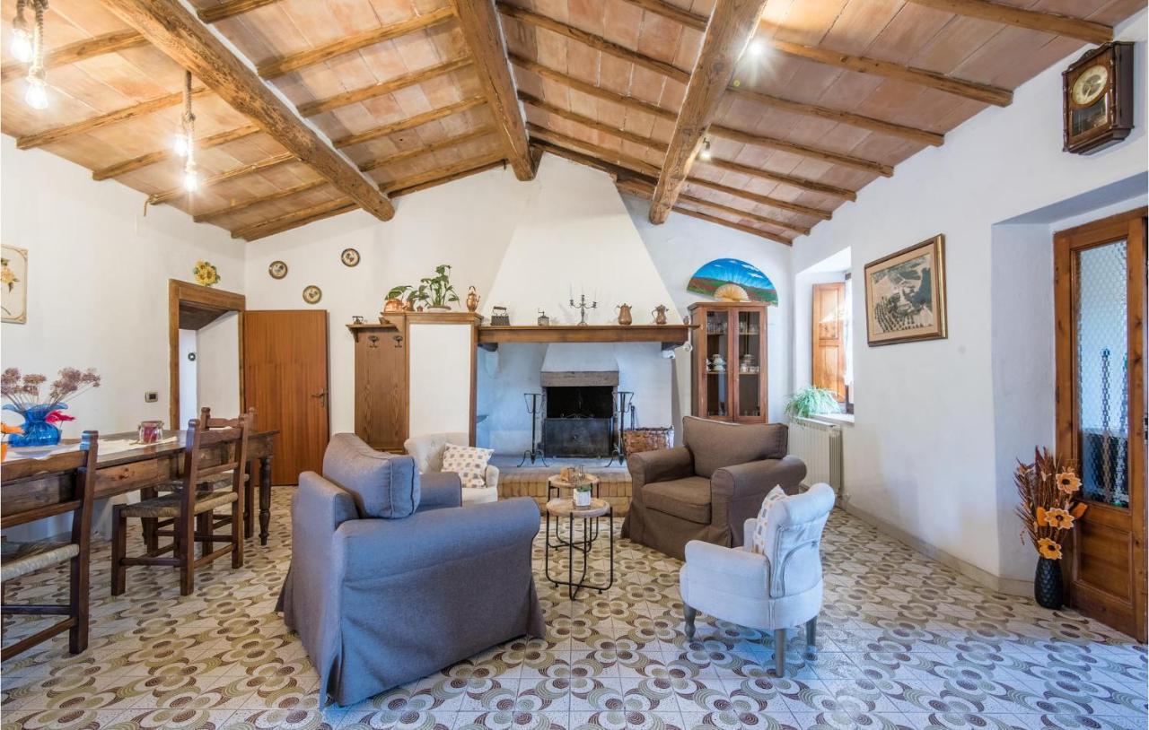 Gorgeous Home In Montalcino With Kitchen 외부 사진
